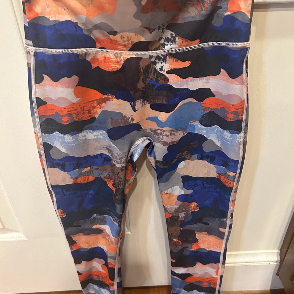 Anywhere Motion365® Ultra High-Waisted Legging Size M